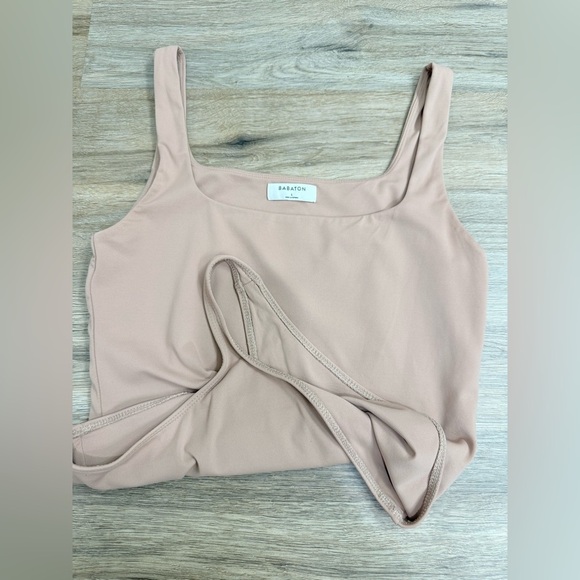 Aritzia Babaton Contour Deep Taupe Sleeveless Square Neck Bodysuit Sz L - Picture 5 of 6